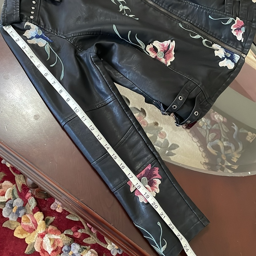 Jacket - Picture 6 of 17